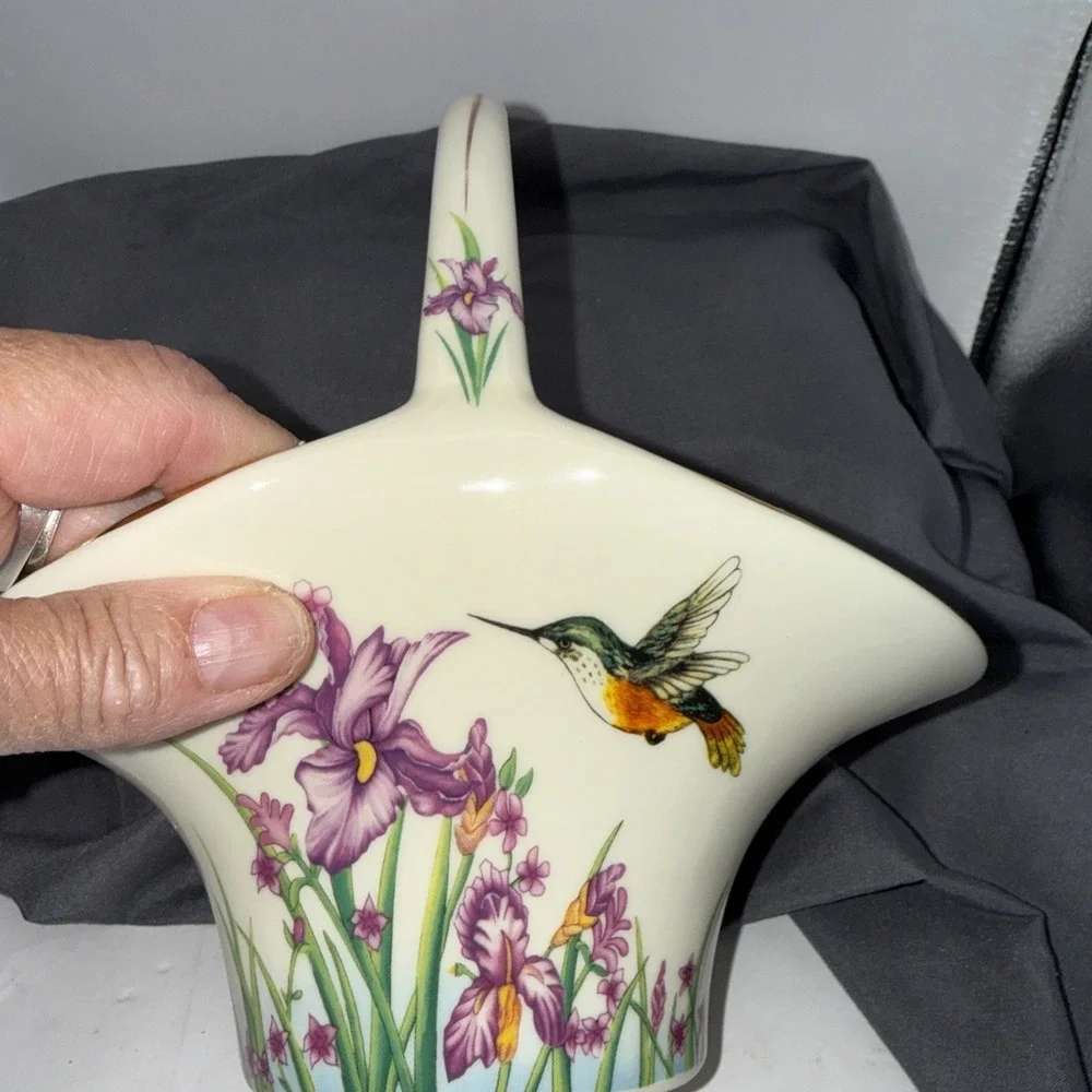 Porcelain Hummingbird Floral Basket Candy Dish Bowl Vase Planter 7.5